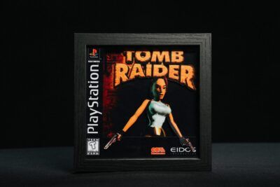 Shadow Box Tomb Raider, edición artesanal en 3D perfecta para coleccionistas y fans de Lara Croft en PlayStation 1.